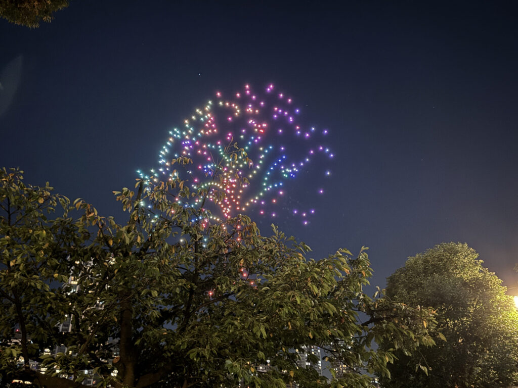 不忍ドローンショー『天空の上野物語』の現地の画像